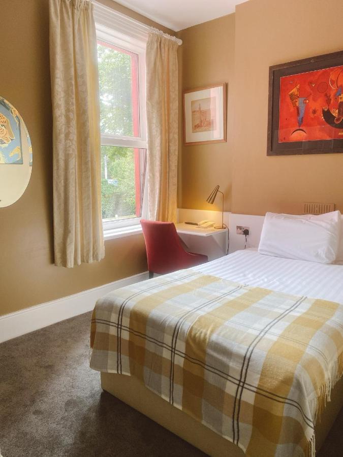 Rose Lodge Guest House コーク エクステリア 写真