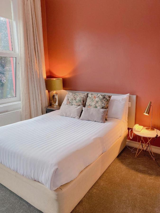 Rose Lodge Guest House コーク エクステリア 写真